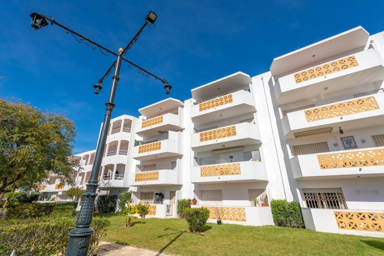 Algarsun - Idealy Situated Holiday Apartment With All Modern Comfort Αλμπουφέιρα Εξωτερικό φωτογραφία