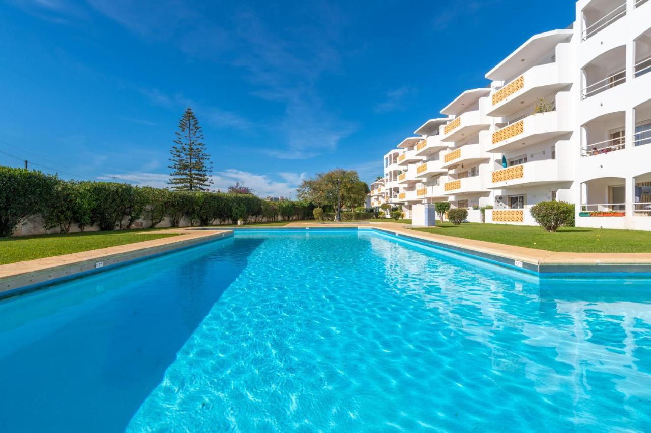 Algarsun - Idealy Situated Holiday Apartment With All Modern Comfort Αλμπουφέιρα Εξωτερικό φωτογραφία