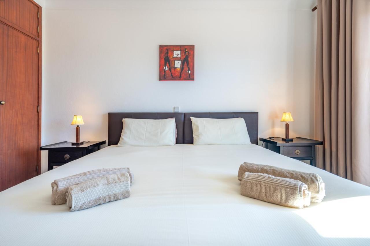 Algarsun - Idealy Situated Holiday Apartment With All Modern Comfort Αλμπουφέιρα Εξωτερικό φωτογραφία