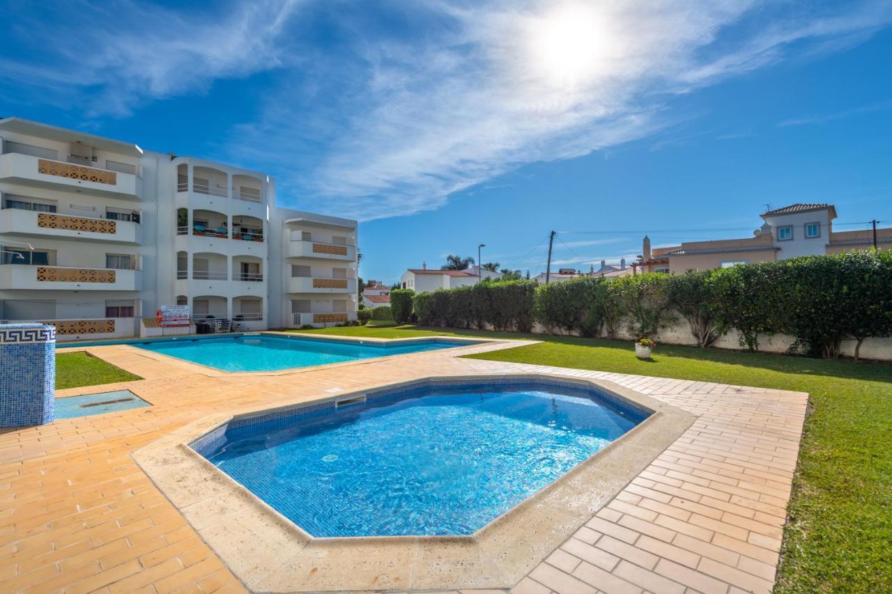 Algarsun - Idealy Situated Holiday Apartment With All Modern Comfort Αλμπουφέιρα Εξωτερικό φωτογραφία