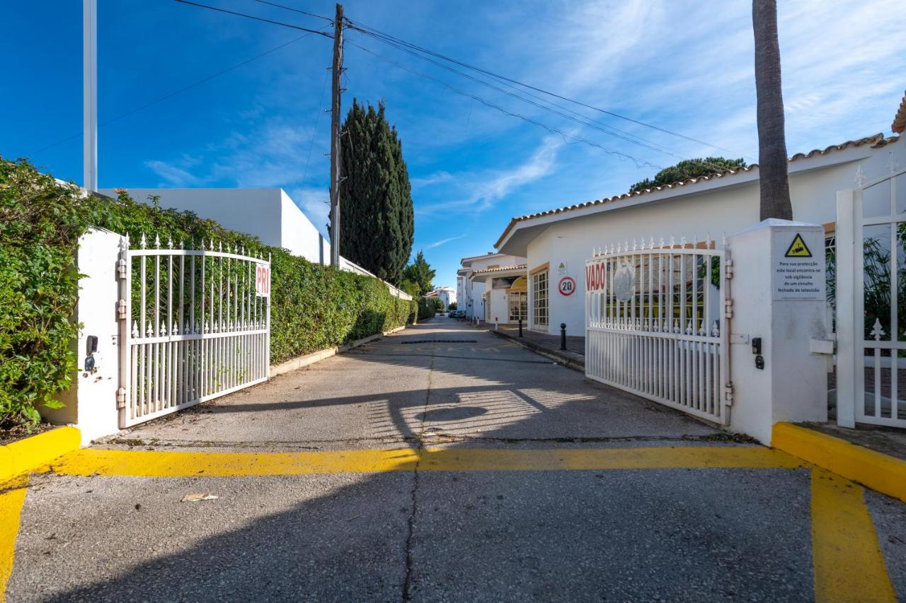 Algarsun - Idealy Situated Holiday Apartment With All Modern Comfort Αλμπουφέιρα Εξωτερικό φωτογραφία